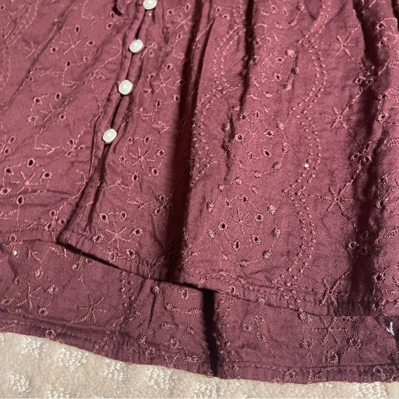 Old Navy burgundy eyelet long sleeve blouse - Picture 13 of 15